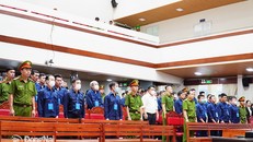 Tòa án Nhân dân tỉnh đã tiến hành xét xử giai đoạn 1 đối với 74 bị cáo trong đại án buôn lậu xăng, dầu. (Nguồn: Báo Đồng Nai)