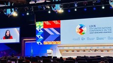 Thứ trưởng Ngoại giao Lê Thị Thu Hằng phát biểu tại phiên toàn thể hội nghị LDC lần thứ 5 ở Qatar. (Ảnh: Bộ Ngoại giao cung cấp)