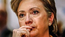 Cơ hội mong manh còn lại của bà Clinton