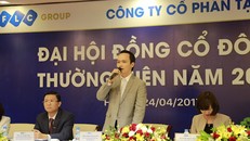 Chủ tịch FLC Trịnh Văn Quyết trả lời các câu hỏi của cổ đông.