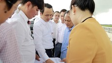 Đoàn công tác Tập đoàn FLC tiến hành khảo sát thực địa tại các điểm được tỉnh giới thiệu.