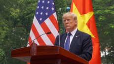Tổng thống Mỹ Donald Trump trong buổi họp báo chung với Chủ tịch nước Trần Đại Quang tại Phủ chủ tịch ngày 12/11. Ảnh:Giang Huy.