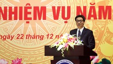 Phó Thủ tướng Vũ Đức Đam đặc biệt nhấn mạnh vai trò quan trọng của việc xây dựng, liên thông cơ sở dữ liệu. Ảnh: VGP/Đình Nam