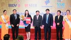 SHB khẳng định cam kết luôn đồng hành cùng doanh nghiệp, doanh nhân, cùng sự phát triển của đất nước nói chung và tỉnh Nghệ An nói riêng.