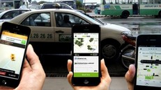 Uber sẽ biến mất khỏi thị trường Việt Nam. Nhưng Grab đang phải làm việc với cơ quan chức năng vì thương vụ mua lại Uber (ảnh minh họa)