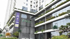 Dự án EcoLife Capitol thiết kế xanh với hệ thống cây xanh 3 lớp, thác nước chảy từ tầng 5 xuống sảnh của dự án.