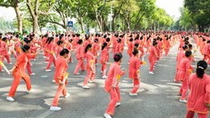 Hơn 2.150 NCT tham gia đồng diễn dưới lòng đường Hồ Hoàn Kiếm