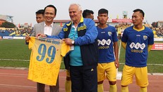 Một trong những bản hợp đồng lớn của CLB FLC Thanh Hóa là HLV Petrovic, người từng cùng Sao Đỏ Belgrade vô địch Cúp C1 châu Âu năm 1991.