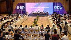 Hàng không Việt tiếp tục tăng trưởng 2 con số