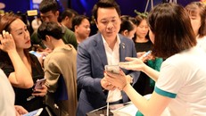 Khách hàng trải nghiệm dịch vụ thanh toán nhanh QRcode qua Viettel Pay