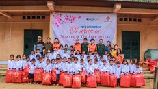 Quỹ Hành Động Vì Nhân Ái trao quà Tết tại Quảng Bình 2019