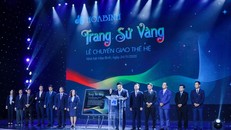 Ông Lê Viết Hiếu tuyên thệ trong lễ nhậm chức