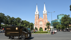 UPS cam kết giảm 50% lượng CO2 trên mỗi gói hàng được phân phối trên toàn cầu vào năm 2035