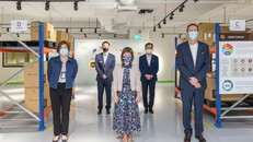 Trung tâm được chính thức khánh thành bởi các giám đốc điều hành của UPS.