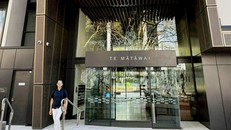 TS Đoàn Văn Bình khảo sát dự án cung cấp nhà ở xã hội ở trung tâm Auckland - New Zealand.