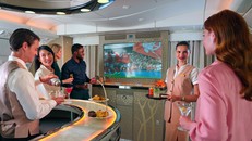 Hành khách có thể giao lưu tại Phòng chờ trên máy bay A380 nổi tiếng của Emirates.