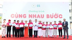 Chương trình “Cùng nhau Bước” là một trong những hoạt động thể hiện cam kết trong nỗ lực đồng hành cùng bệnh nhân ung thư vú.