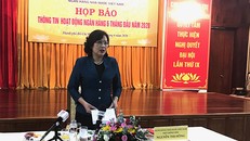 Bà Nguyễn Thị Hồng, Phó thống đốc NHNN phát biểu tại buổi họp báo. Ảnh: Ngọc Giàu
