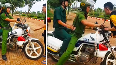 Cảnh sát Trật tự lao mô tô công vụ vào người vi phạm