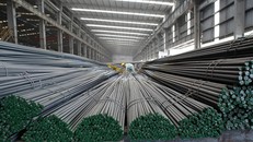 Ngoài thép thành phẩm, Hòa Phát đã cung cấp cho thị trường 1 triệu tấn phôi thép, phục vụ sản xuất thép xây dựng, riêng tháng 7 là 169.000 tấn.