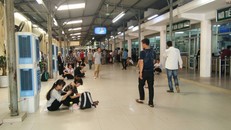 Các bệnh viện bố trí thêm quạt mát để “giảm nhiệt” cho bệnh nhân