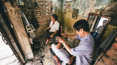 Cắt tóc vỉa hè