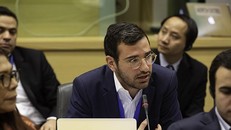 Anh Napier trong Diễn đàn.