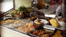 Lòng nhân hậu từ những quán cơm bụi