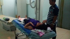 Bà L. đang được điều trị tại Bệnh viện Đa khoa Trà Vinh