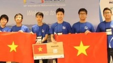 Các thành viên của đội tuyển Olympic Toán học Việt Nam năm 2017