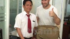 Tài xế và khách hàng quốc tế