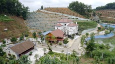 Khu biệt phủ của gia đình giám đốc Sở TN&MT tỉnh Yên Bái 