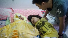 Hạnh phúc của gia đình Hu Lu (China Daily)