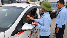 Trạm BOT Văn Lâm đang tê liệt, quốc lộ 5 tắc kéo dài vì... tiền lẻ