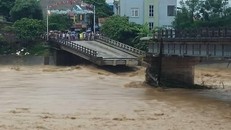 Cầu Thia đổ sập