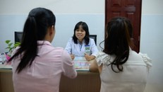 Tư vấn về sức khỏe sinh sản cho trẻ vị thành niên.