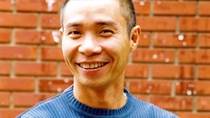 NSƯT Công Lý: Tôi tự hào về ngoại hình, phải có quạ người ta mới thấy con công nó đẹp