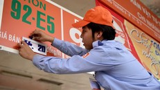 Giá xăng tăng lần đầu tiên trong năm 2018