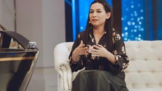 Ca sĩ Phi Nhung chia sẻ trong chương trình tối 22/2