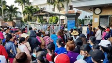 Công ty KL Texwell Vina vẫn đóng cửa, hàng ngàn công nhân bị nợ lương, không được giải quyết chế độ bảo hiểm và không có việc làm