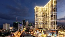 Với vị trí hoàn hảo tại Trung tâm thành phố biển, Vinpearl Discovery Nha Trang Empire Condotel là lựa chọn điểm đến mới nhất trong bản đồ du lịch bên bờ vịnh biển đẹp nhất hành tinh