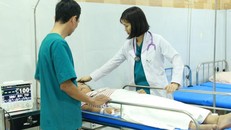 Sau thủ thuật, bệnh nhân hết nuốt vướng, không ho khạc ra máu. Ảnh: BV