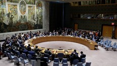 Toàn cảnh phiên họp khẩn của Hội đồng Bảo an Liên hợp quốc ở New York (Mỹ) tối 14/4. (Nguồn: THX/ TTXVN)