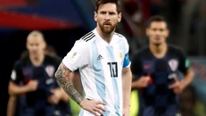 Messi và đồng đội gục ngã trước Croatia.