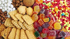 Đồ ngọt sẽ khiến cơ thể các thí sinh phải mất nhiều thời gian cho việc tiêu hóa