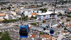 Cáp treo ở Rio, Brazil do tập đoàn Poma xây dựng. Ảnh: The Urban Design.