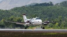 Chuyến bay đầu tiên hạ cánh tại Cảng hàng không quốc tế Vân Đồn 