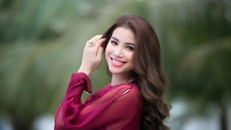 Hoa hậu Phạm Hương đã sang Mỹ chữa bệnh