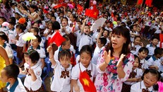 Học sinh một trường tiểu học ở Hà Nội trong ngày khai giảng Ảnh: Nhật Minh