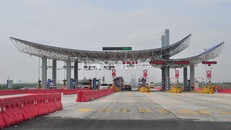 Cầu Bạch Đằng đã chính thức thu phí từ ngày 15.10.2018.